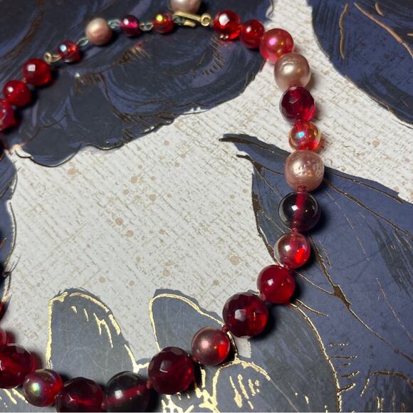 Vintage 1930s Red Glass & Faux Pearl “Cherry Bomb” Beaded Choker Necklace D1 - Picture 4 of 14